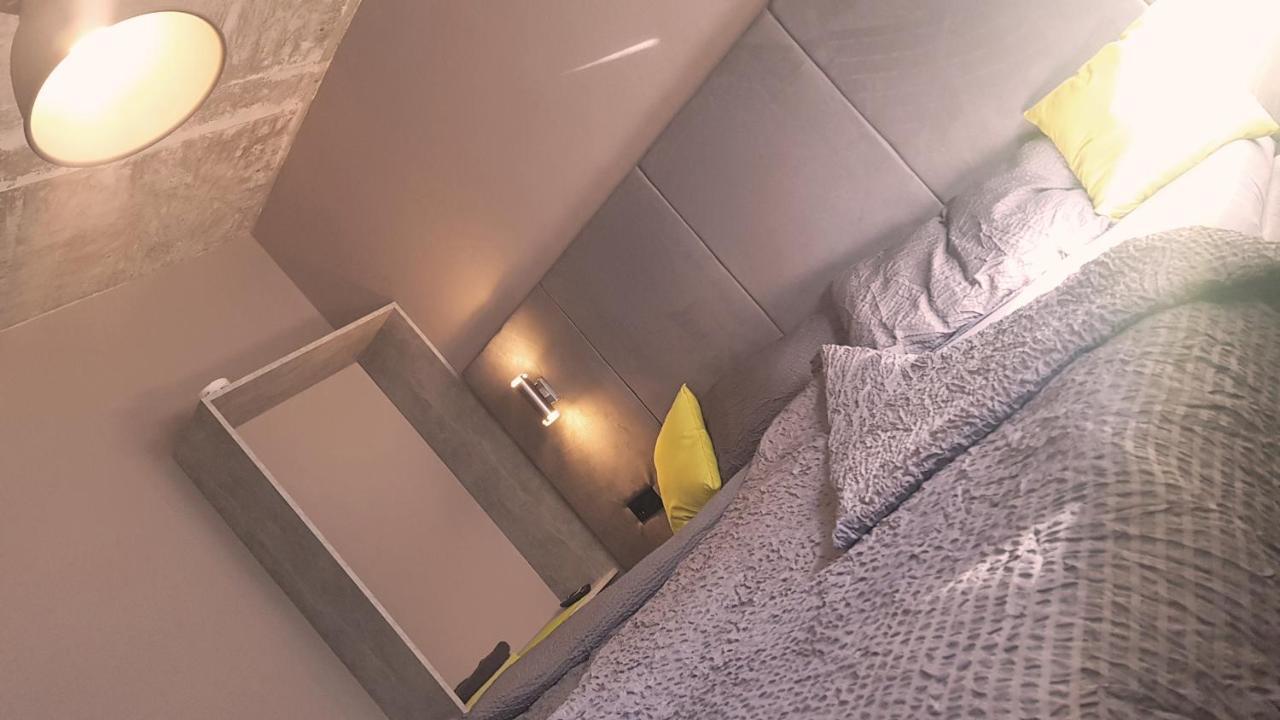 Modern Hoteliving กีเซิน ภายนอก รูปภาพ