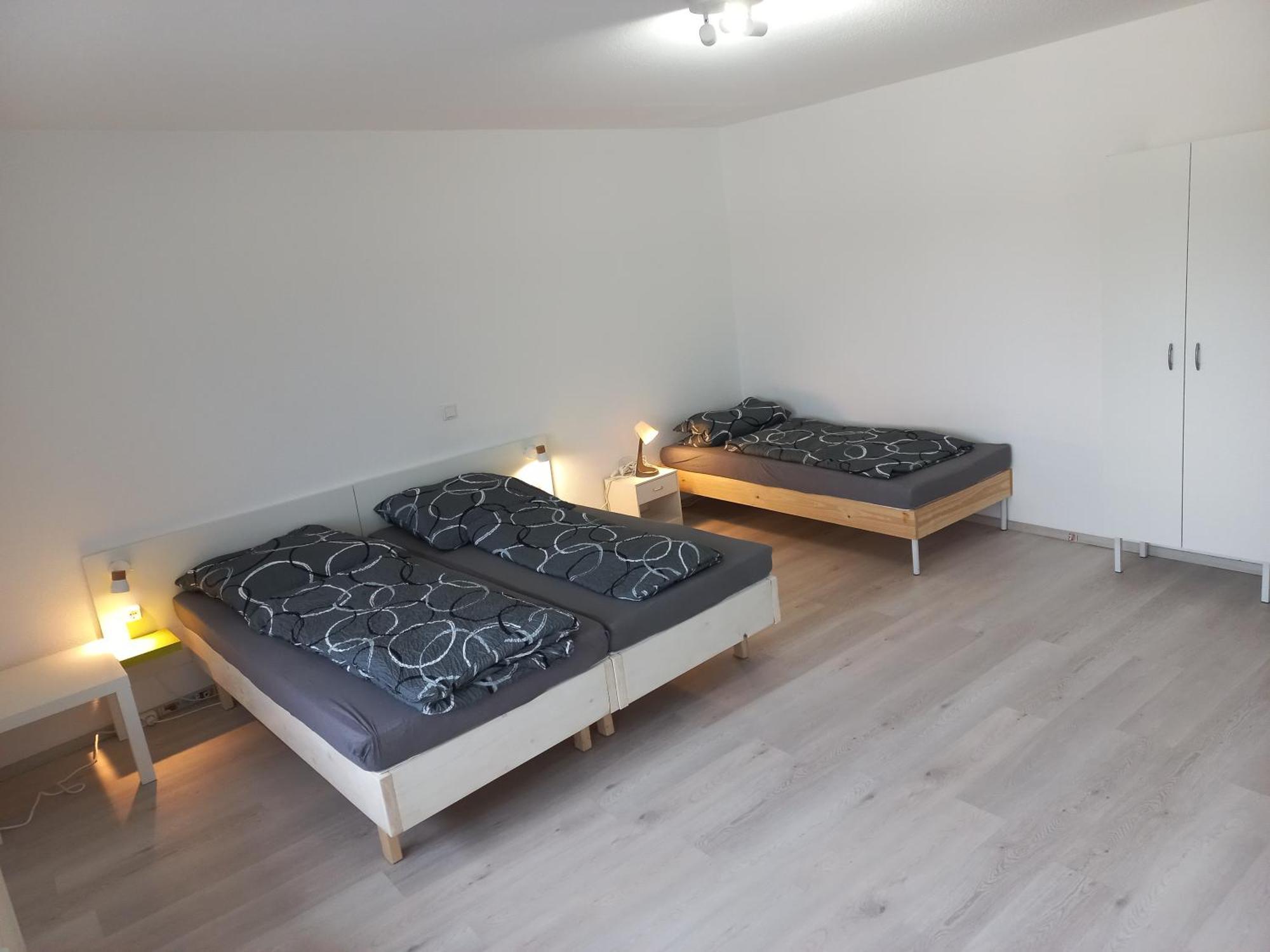 Modern Hoteliving กีเซิน ห้อง รูปภาพ
